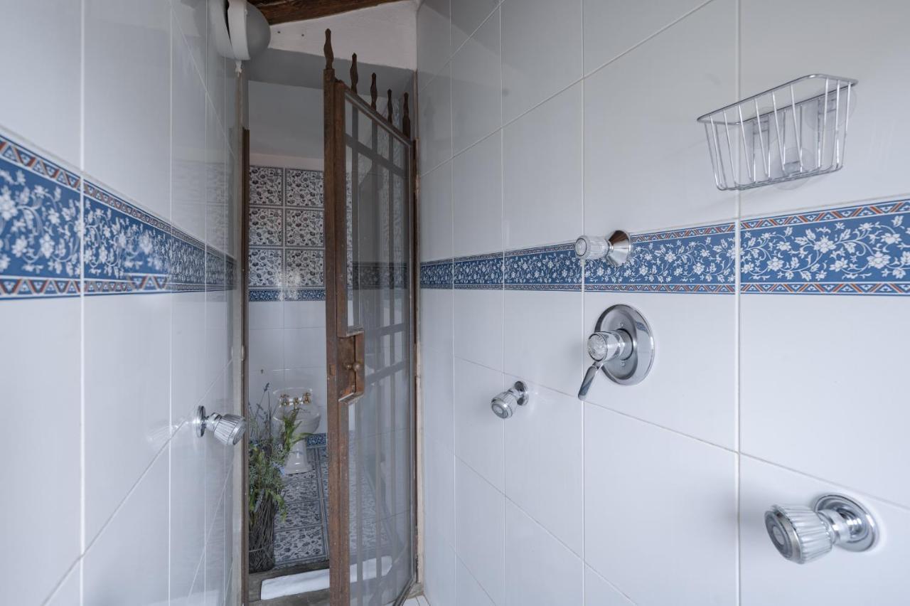 Via Lamberti, 3 - Florence Charming Apartments - Charming And Historic 5Th-Floor Attic Apartment With Elevator In A Building At The Heart Of Vibrant Florence, Just A 2-Minute Walk From All Attractions Exterior photo